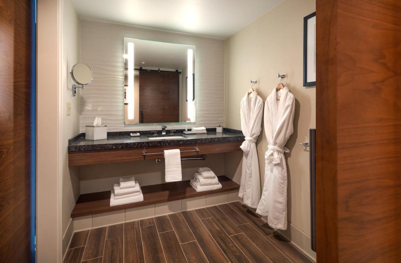 Bear Springs Hotel ハイランド エクステリア 写真