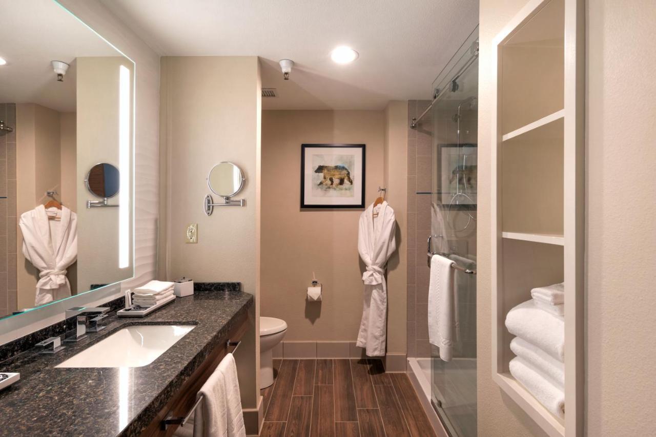 Bear Springs Hotel ハイランド エクステリア 写真